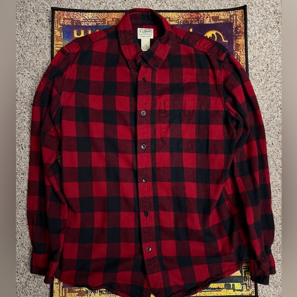 L.L. Bean Vintage Early 90s Red and Black Checkered‎ Men's Shirt
